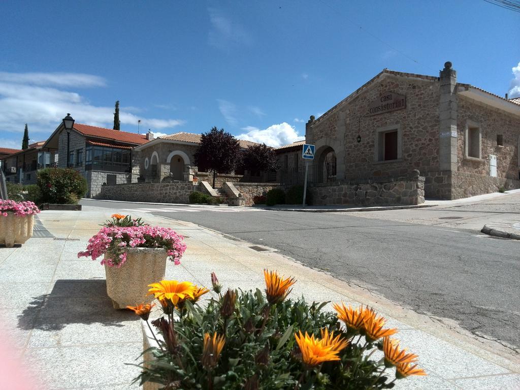 El Egio Guest House Cervera de Buitrago ภายนอก รูปภาพ