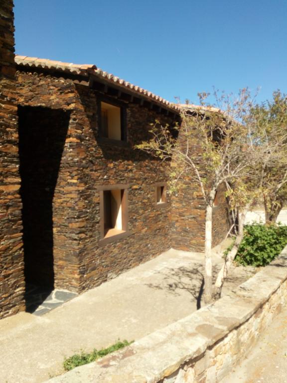 El Egio Guest House Cervera de Buitrago ภายนอก รูปภาพ