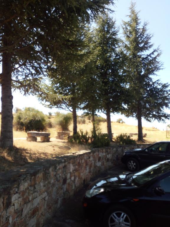El Egio Guest House Cervera de Buitrago ภายนอก รูปภาพ