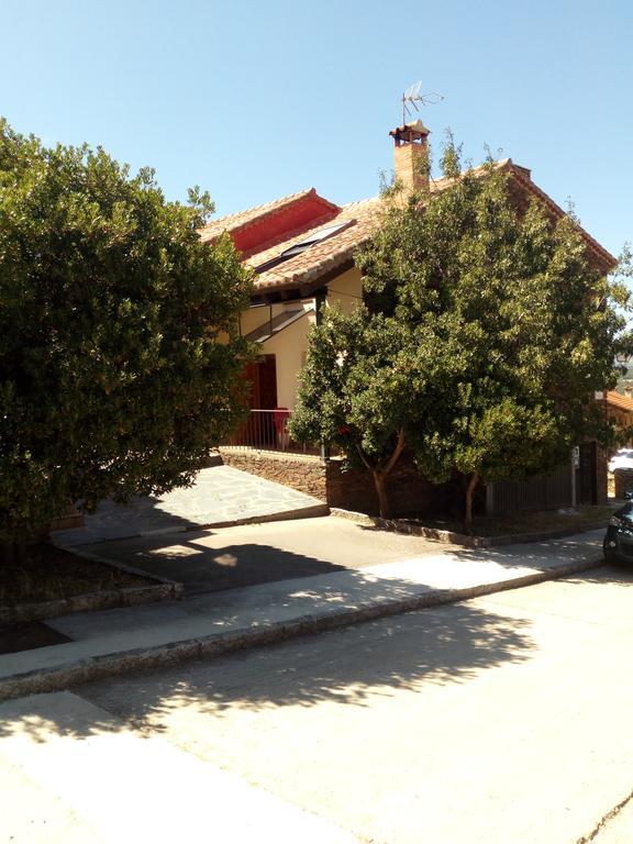 El Egio Guest House Cervera de Buitrago ภายนอก รูปภาพ