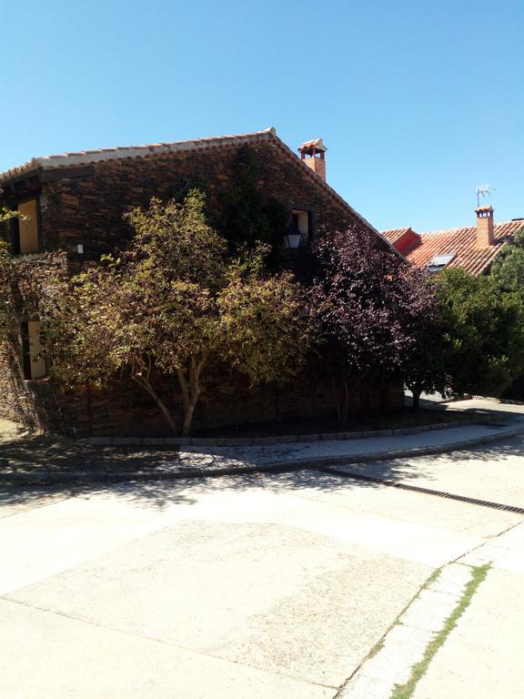El Egio Guest House Cervera de Buitrago ภายนอก รูปภาพ