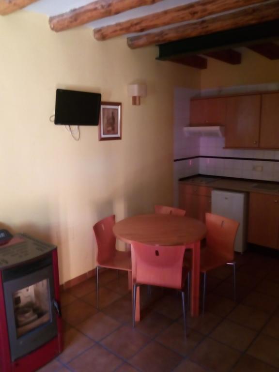 El Egio Guest House Cervera de Buitrago ภายนอก รูปภาพ