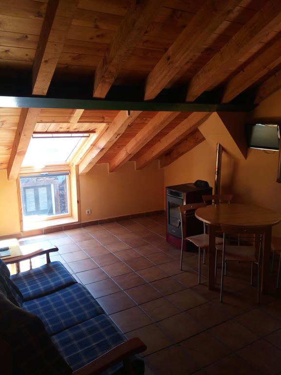 El Egio Guest House Cervera de Buitrago ภายนอก รูปภาพ