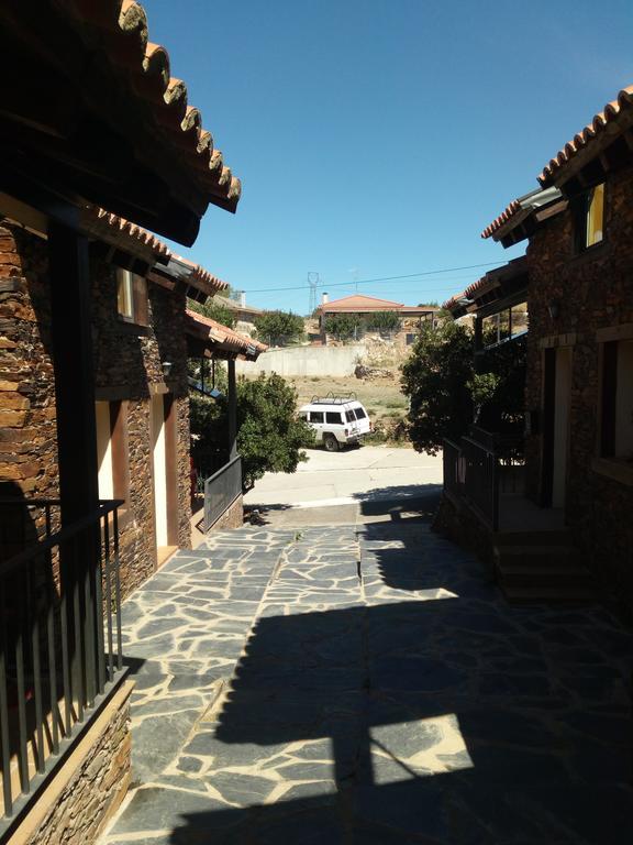 El Egio Guest House Cervera de Buitrago ภายนอก รูปภาพ
