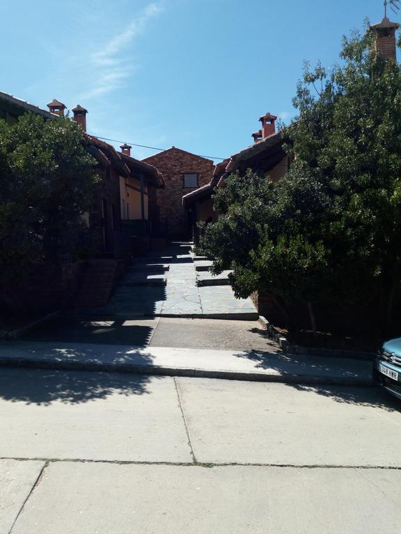 El Egio Guest House Cervera de Buitrago ภายนอก รูปภาพ
