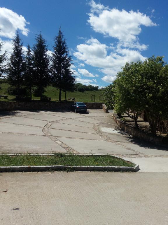 El Egio Guest House Cervera de Buitrago ภายนอก รูปภาพ