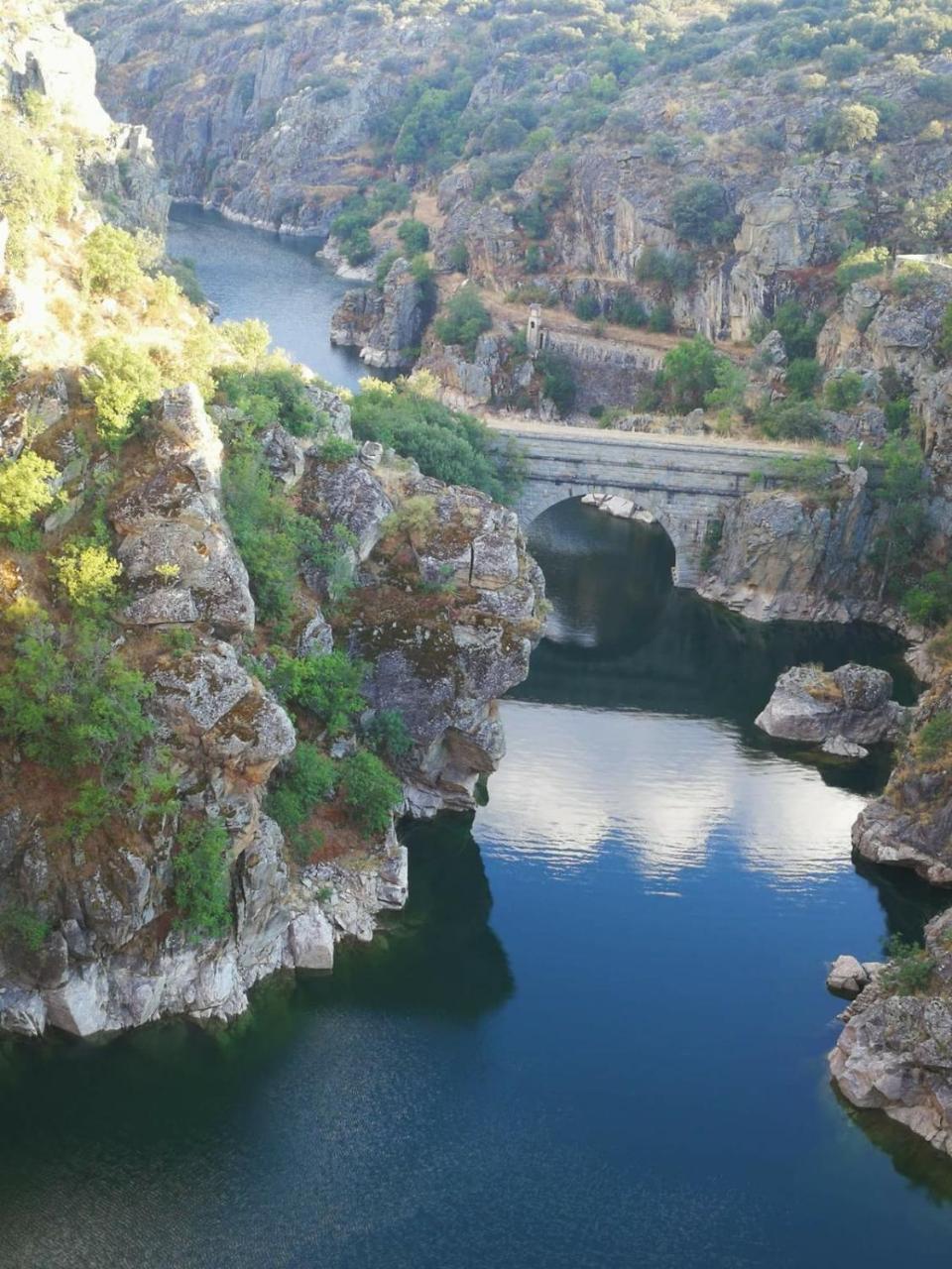 El Egio Guest House Cervera de Buitrago ภายนอก รูปภาพ