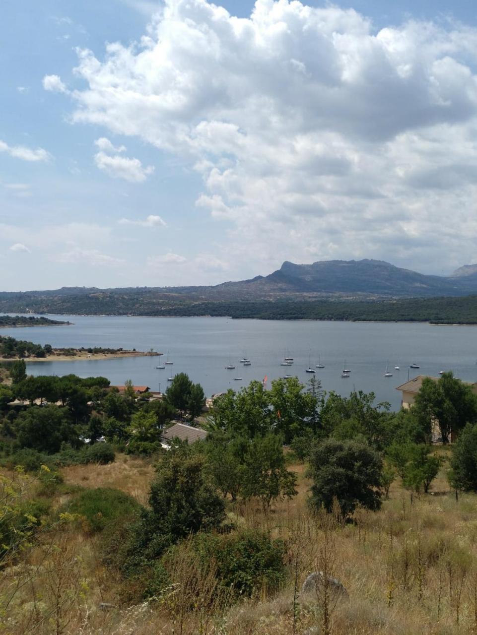 El Egio Guest House Cervera de Buitrago ภายนอก รูปภาพ